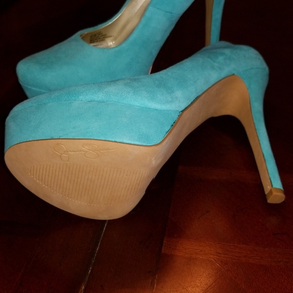 Jessica Simpson Waleo platform heels - Picture 2 of 4